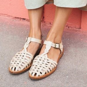 Soludos Fisherman Caged Leather Sandals in Bisque Size 9